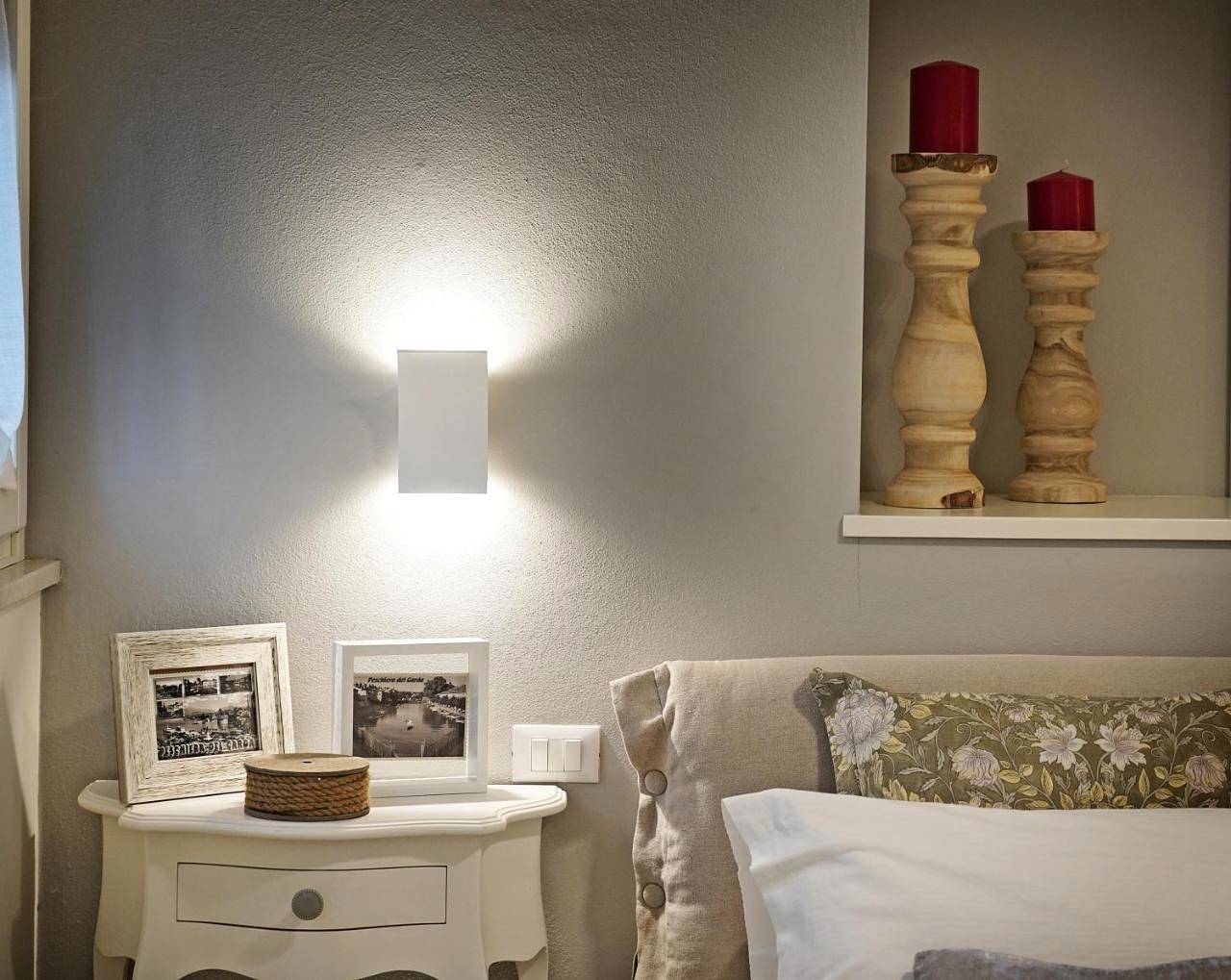 Riviera Carducci Rooms in Peschiera del Garda, Gardasee-Berge