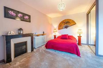 Gîte pour 2 personnes, avec terrasse ainsi que jardin et vue à Montournais