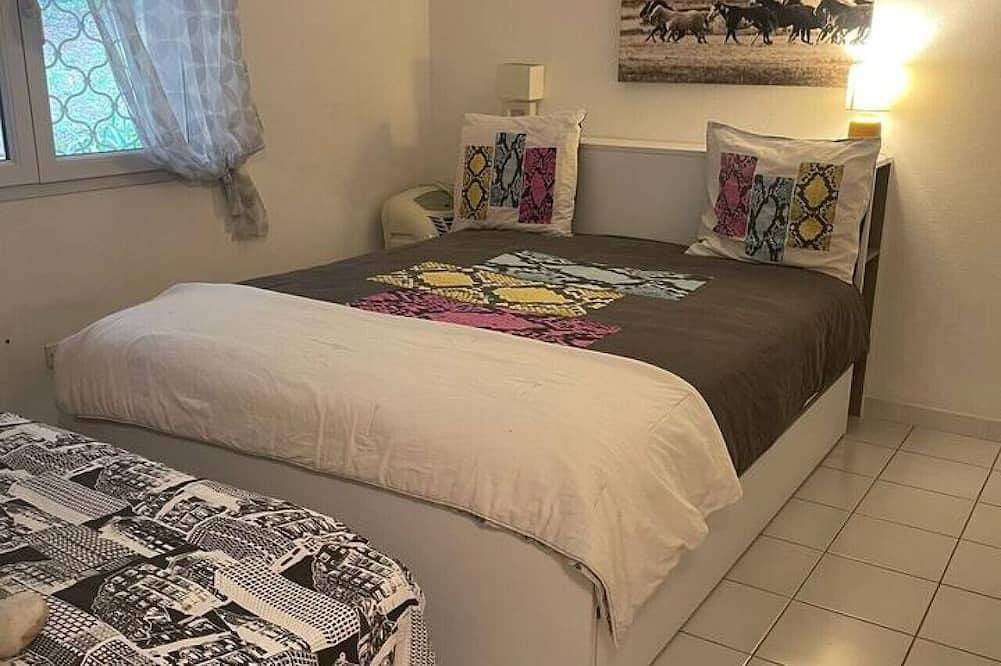 Entire apartment, Grabels Soleil Calme & Piscine in Grabels, Montpellier region