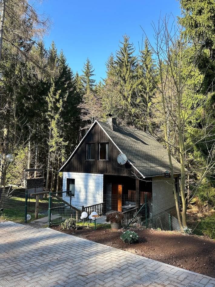 Ferienhaus für 4 Personen, mit Garten und Balkon, kinderfreundlich in Thüringen