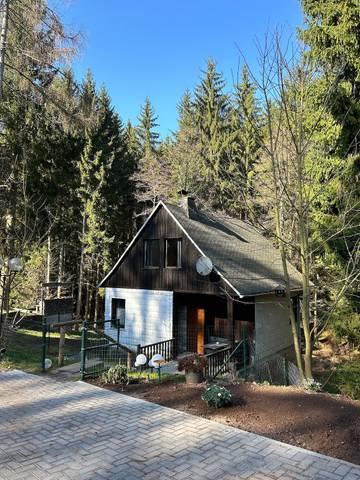Ferienhaus für 4 Personen, mit Garten und Balkon, kinderfreundlich am Rennsteig