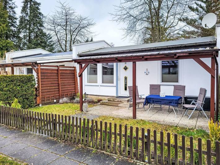 Ferienhaus für 4 Personen, mit Terrasse in Middelhagen