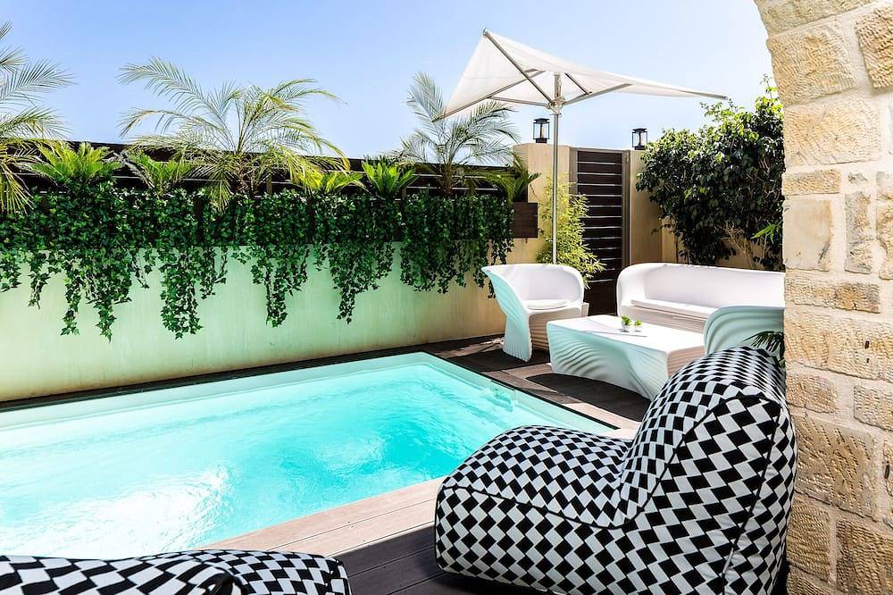 Villa en bord de mer avec piscine chauffée, service en chambre et kiosques privés à la plage! in Bali (Crète), Région de Réthymnon