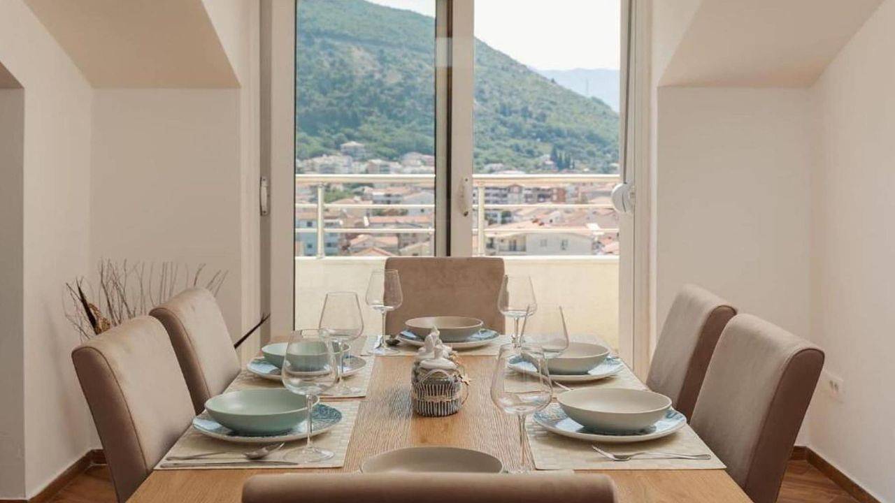 Appartement de vacances entier, Ferienwohnung für 6 Personen (80 m²) in Budva in Budva, Municipalité de Budva