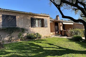 Location de vacances pour 8 personnes, avec jardin à Bastelicaccia