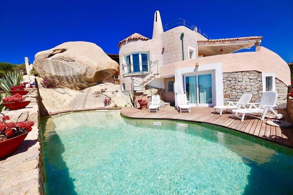 Villa Nereide - Luxury Villa by the Sea with Private Pool in Baia Santa Reparata, Santa Teresa Gallura