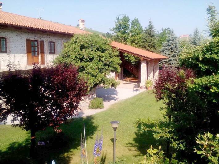 Maison d’hôte pour 4 personnes, avec Balcon et Terrasse ainsi que Jardin et Vue à Piozzo