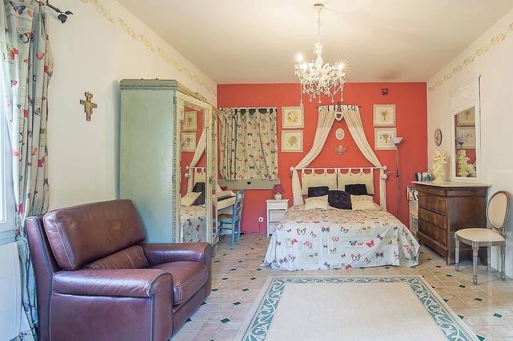 Chambre d’hôte pour 3 personnes, avec Jacuzzi et Piscine à Manosque - 2