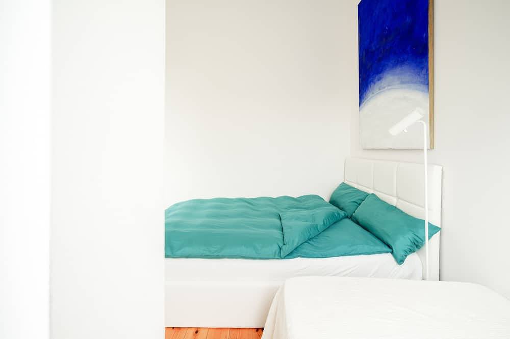 Entire apartment, Top floor apartment in Mitte / Prenzl'Berg w/ 2 roof terraces and stunning views in Mitte Berlin, Berlin