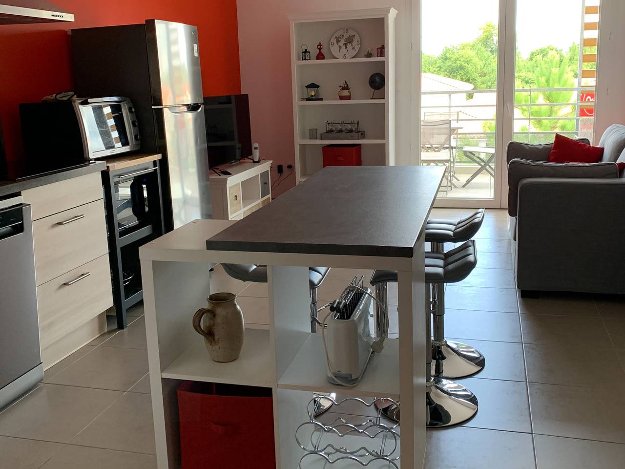 Appartement entier, Appartement Moderne Centre-Ville Biscarrosse - Plage à Proximité - 4 Pers - Wifi et Parking Inclus in Biscarrosse (bourg), Biscarrosse