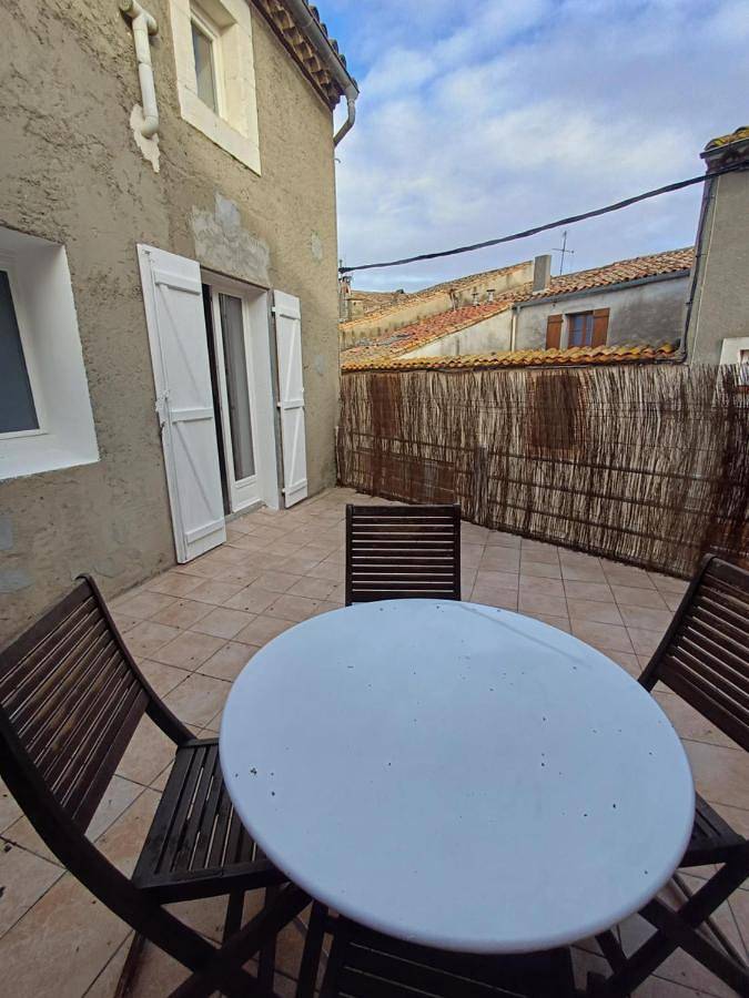 Location de vacances pour 8 personnes, avec terrasse dans Bram - 2