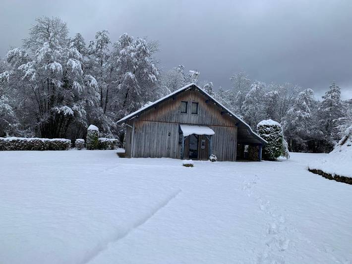 Gîte pour 4 personnes, avec vue et jardin à Nans-sous-Sainte-Anne - 2