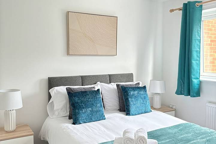 Delight Marvel- Waltham Place 3 bedroom house in Ashford region