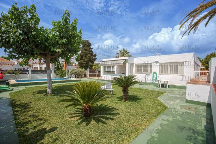 Chalet para 6 personas, con piscina además de vistas y jardín, Se admiten mascotas en Provincia de Castellón - 2