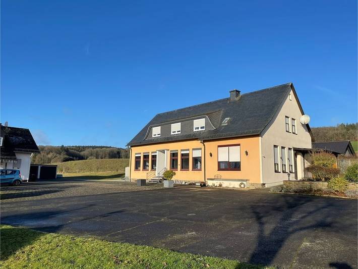 Ferienhaus für 14 Personen, mit Garten
