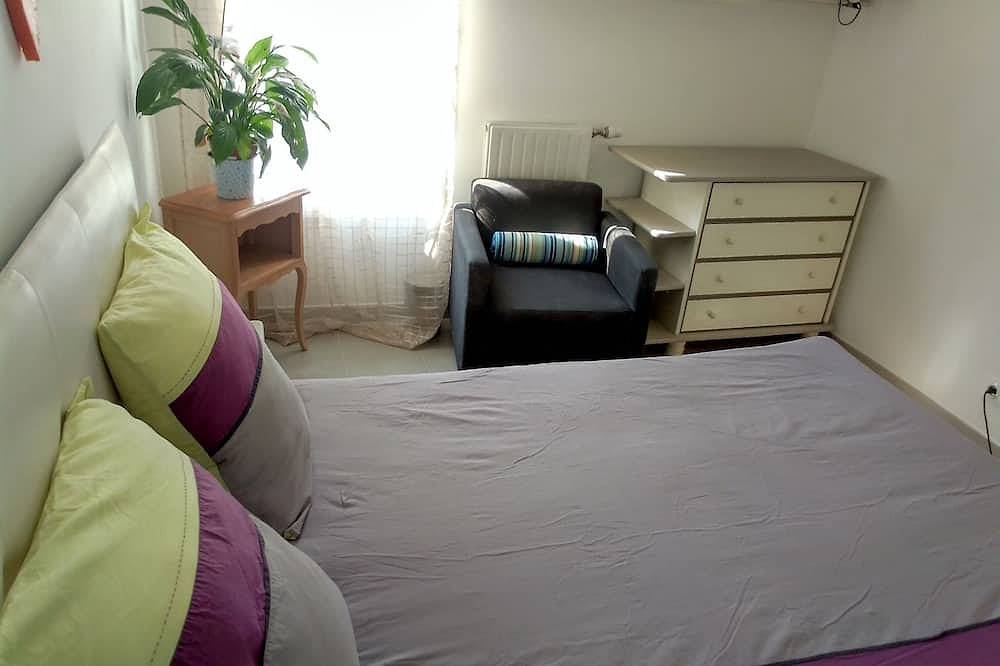 Entire apartment, Dormiedodo in Maurepas, Yvelines