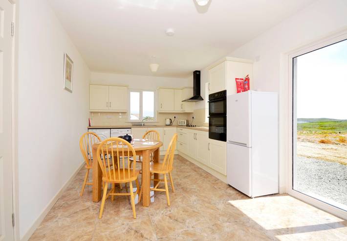 Gîte pour 5 personnes, avec jardin à Clifden - 4