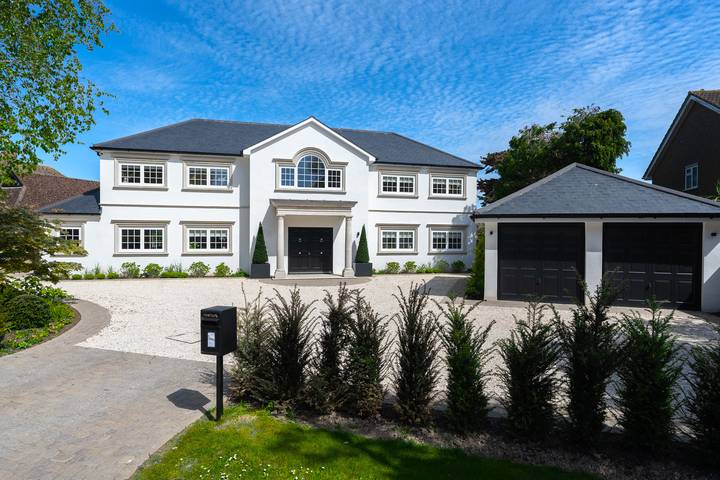 Castle for 12 people, with garden, with pets in Rustington