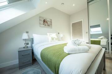 Apartment for 4 People in Reading, North Wessex Downs, Photo 2