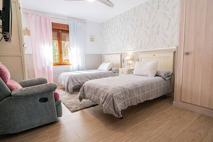 Casa rural para 10 personas, con jardín y piscina en Rincón de la Victoria - 4