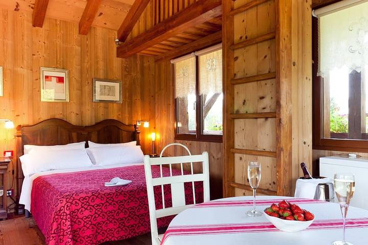 Gîte pour 2 personnes, avec jacuzzi ainsi que sauna et jardin à Ea - 2