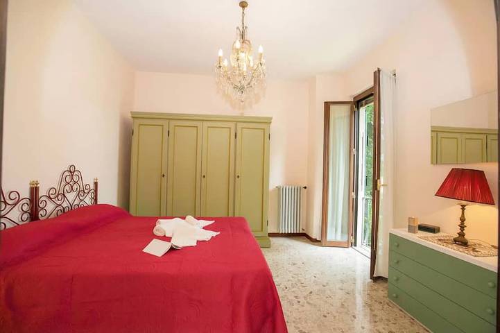 Appartamento intero, Villa Alberti Appartamento Emma, ​​Salò, Italia in Salò, Prealpi Gardesane