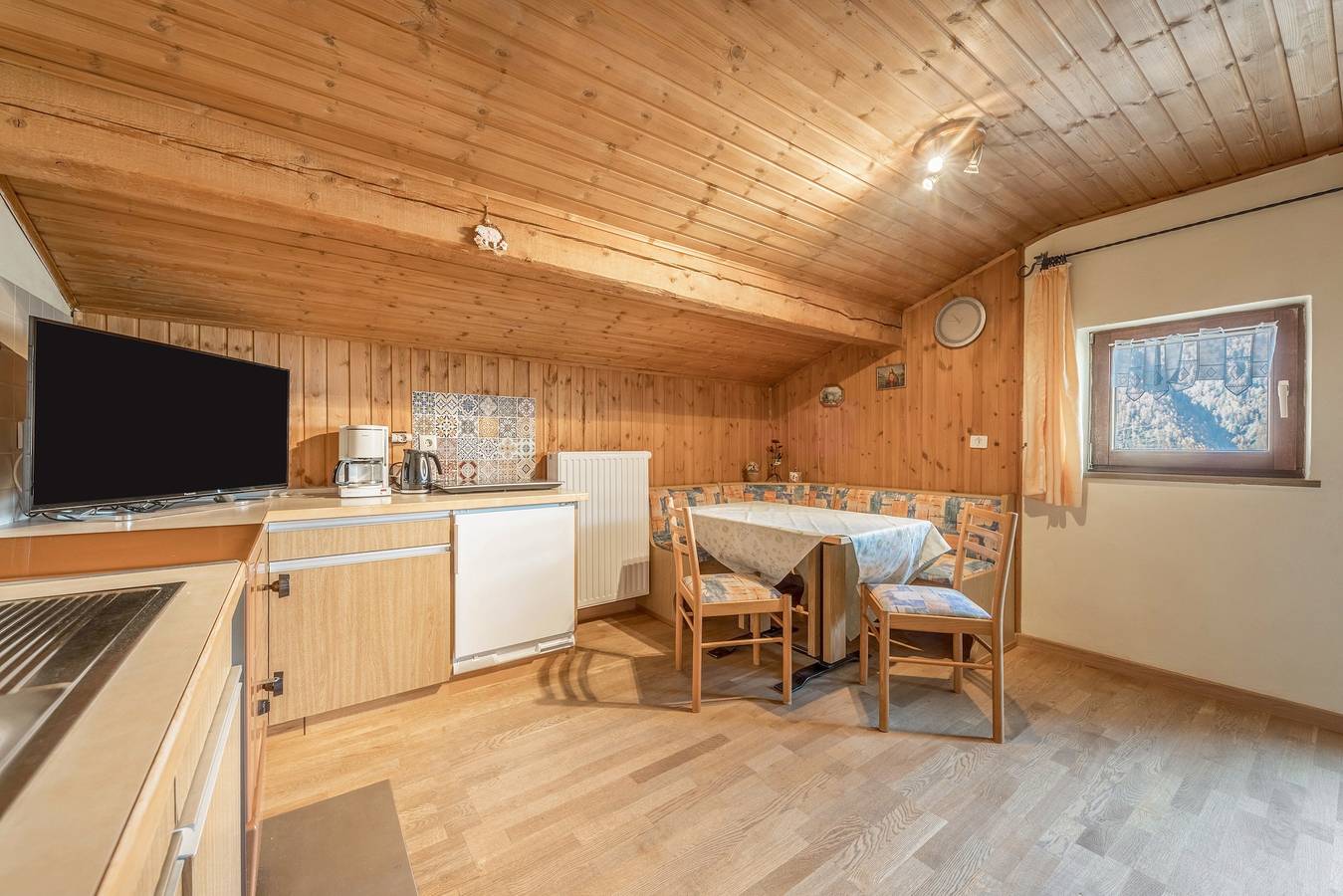 Appartamento intero, Appartamento "Untervernatsch - Edelweiss" con vista sulle montagne, Wi-Fi, balcone e giardino in Monte Santa Caterina, Senales