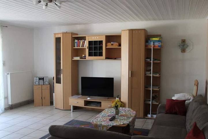 Ferienwohnung für 4 Personen, mit Garten in Höhr-Grenzhausen