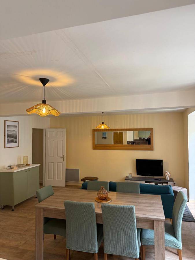 Gîte pour 4 personnes, avec balcon et vue dans Office De Tourisme Des Eaux Bonnes
