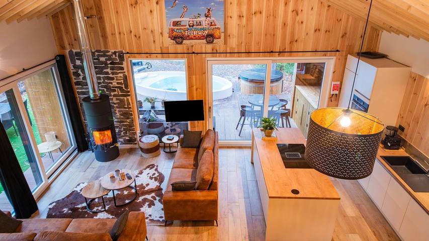 Location de vacances pour 5 personnes, avec sauna ainsi que jardin et piscine, animaux acceptés à Érezée - 4