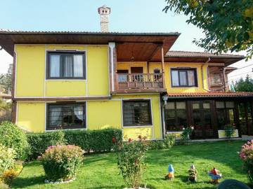 Maison d’hôte pour 2 personnes, avec vue et jardin à Koprivchtitsa