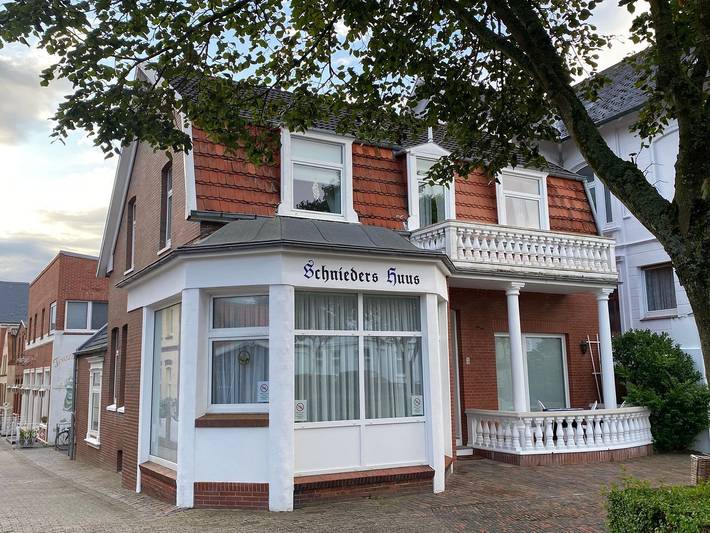 Ferienwohnung für 2 Personen, mit Balkon/Terrasse und Terrasse auf Borkum