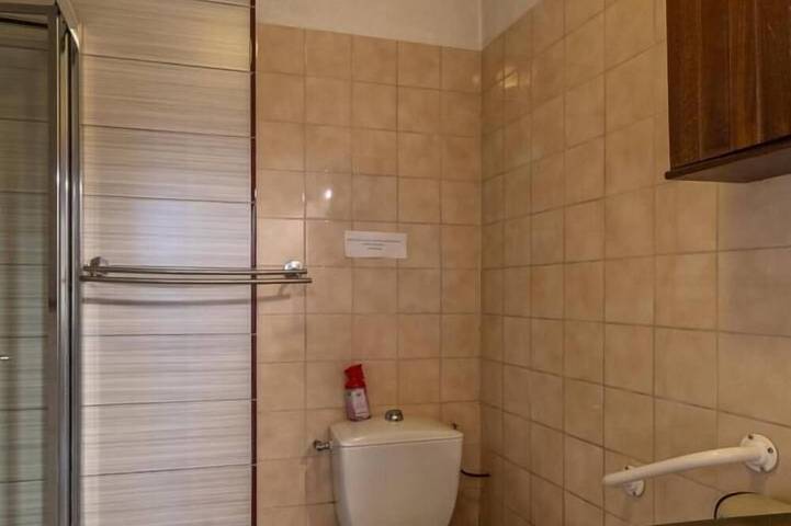 Location de vacances pour 3 personnes, avec jardin et terrasse à Albens - 4