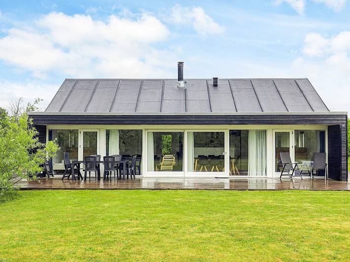 Ferienhaus für 8 Personen, mit Terrasse und Garten sowie Sauna in Tranum Strand