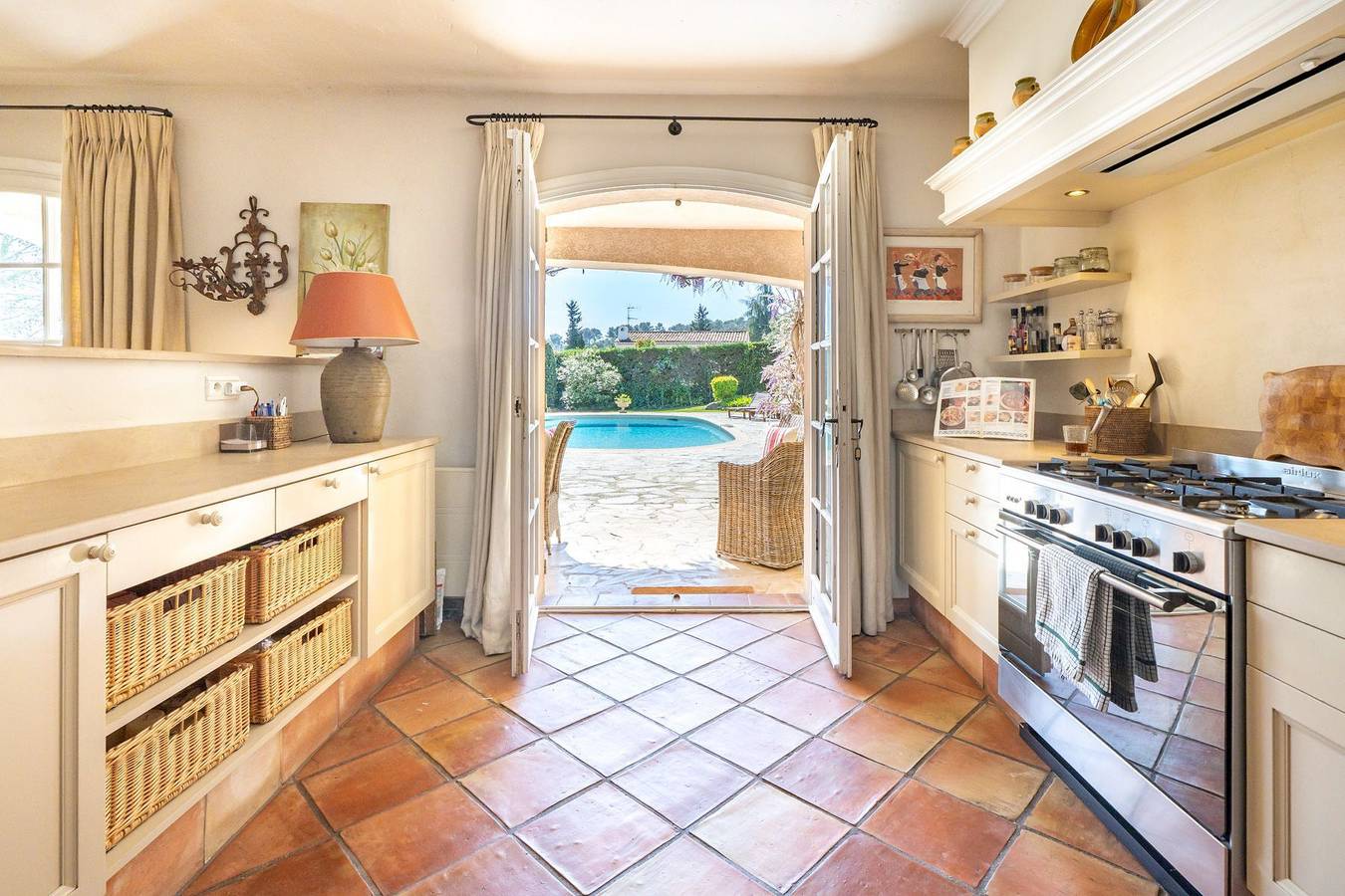 Villa Celestine in Valbonne, Costa mediterránea (Francia)