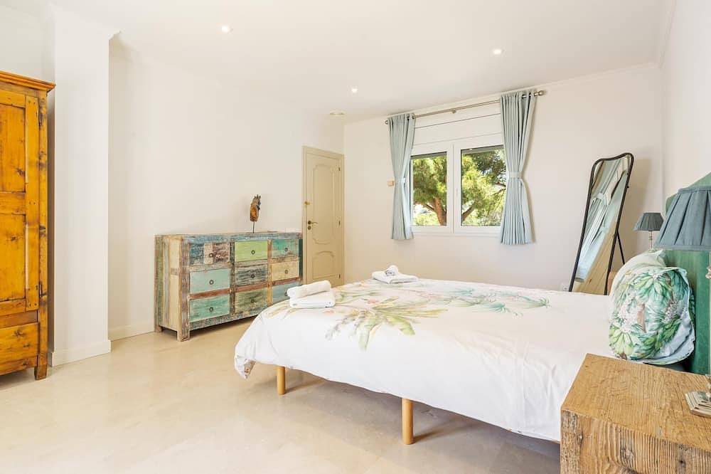 Luxury Villa Buena Vista Piscina y Jardín in Arenys de Munt, Costa del Maresme