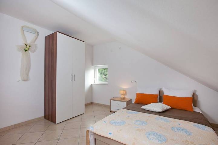 Ganze Wohnung, Helle 2 Br Meer Stuning Seaview Penthouse-Wohnung mit Balkon, 80m2 in Zaton, Grad Dubrovnik