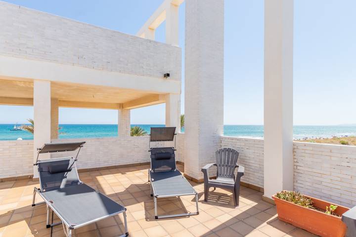 Holiday rental for 4 people, with Balcony and Lake view in Oliva