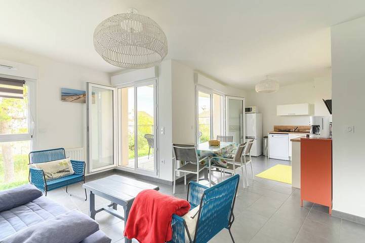 Location de vacances pour 6 personnes, avec balcon et jacuzzi à Noirmoutier