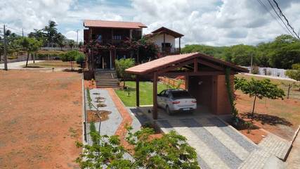 Gîte pour 6 personnes, avec piscine et terrasse ainsi que jardin et vue, animaux acceptés à Areia Branca