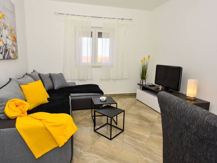 Ferienhaus für 10 Personen, mit Terrasse und Pool in Zadar - 4