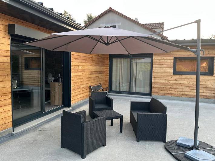Gîte pour 4 personnes, avec Terrasse ainsi que Jardin et Vue à Arpajon-sur-Cère - 3