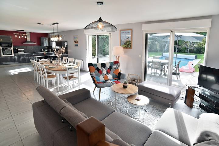 Location de vacances pour 8 personnes, avec terrasse ainsi que piscine et jardin, animaux acceptés à Saint-Briac-sur-Mer - 2