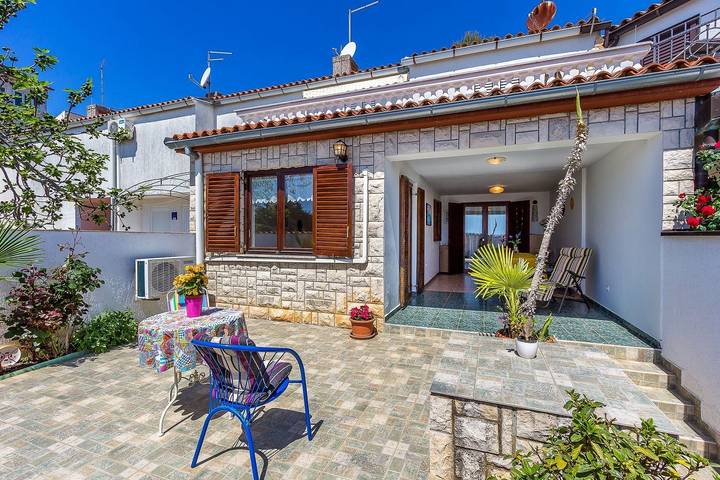 Ferienwohnung für 4 Personen, mit Balkon und Terrasse in Peroj - 3