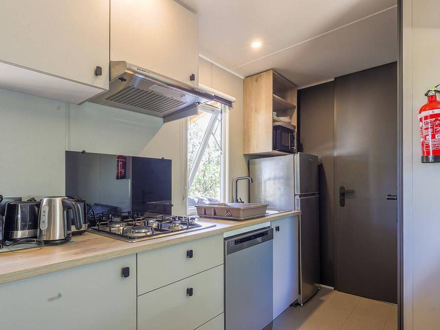 Camping El Garrofer - Mobilhome 5 personas - Premium | 3 Dormitorios | 5 Plazas | Salón Terraza | 1 Baño | Aire Acondicionado in San Pedro de Ribas, Garraf
