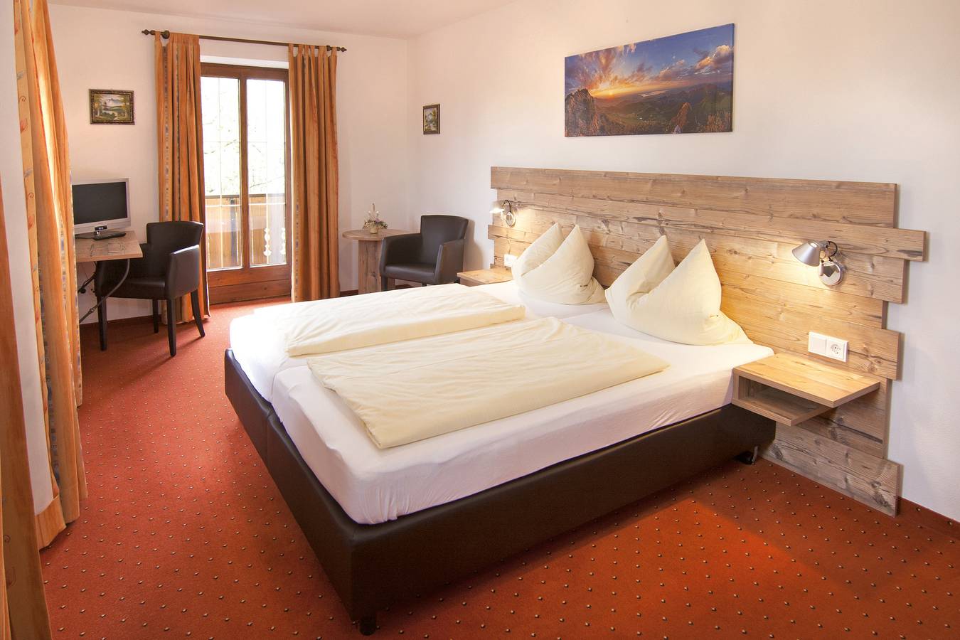 Gasthof Pension Stocker - Doppelzimmer Nr. 6 mit Du/Wc in Prien am Chiemsee, Chiemsee