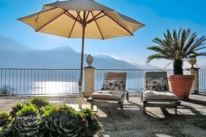 Bungalow für 4 Personen, mit Pool und Balkon, mit Haustier am Comer See
