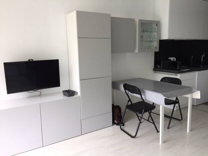 Gîte pour 4 personnes, avec balcon dans Plage du Nau - 2