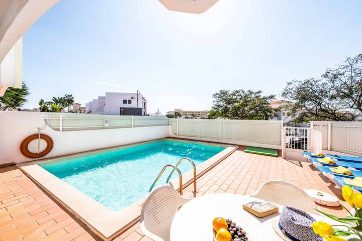 Location de vacances pour 6 personnes, avec balcon dans Galé - 2