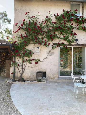 Gîte pour 3 personnes, avec terrasse à Vineuil